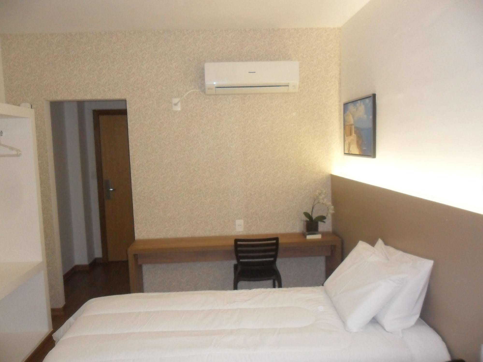 Lord Hotel Aeroporto Confins Vespasiano Exterior photo